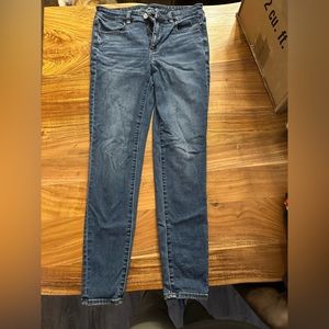 American eagle stretchy skinny jeans